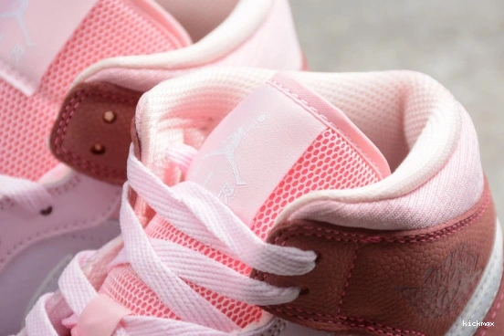 CW5379-600 Pink Air CW5379-600 (W) Jordan 1 Mid Digital 0515